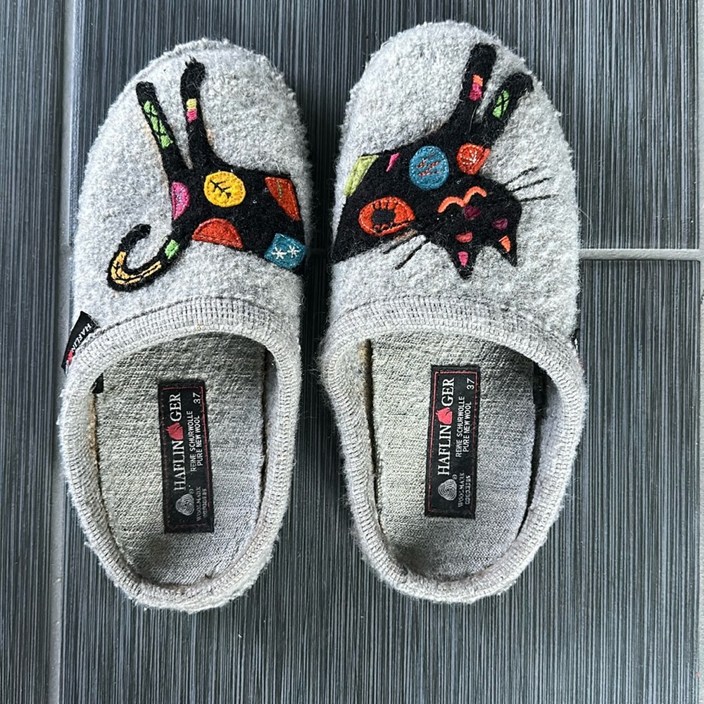 Haflinger kitty slippers size 37